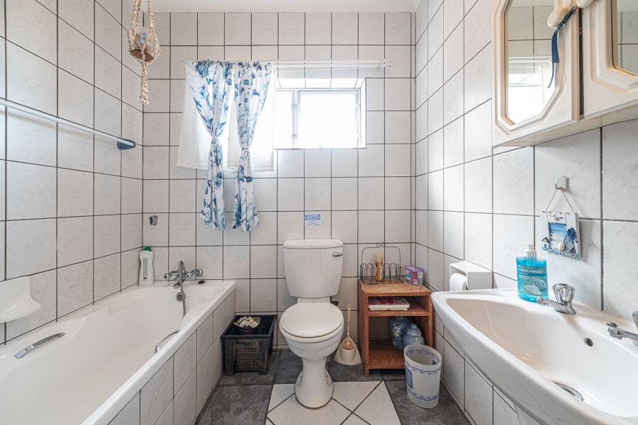 3 Bedroom Property for Sale in Tergniet Western Cape